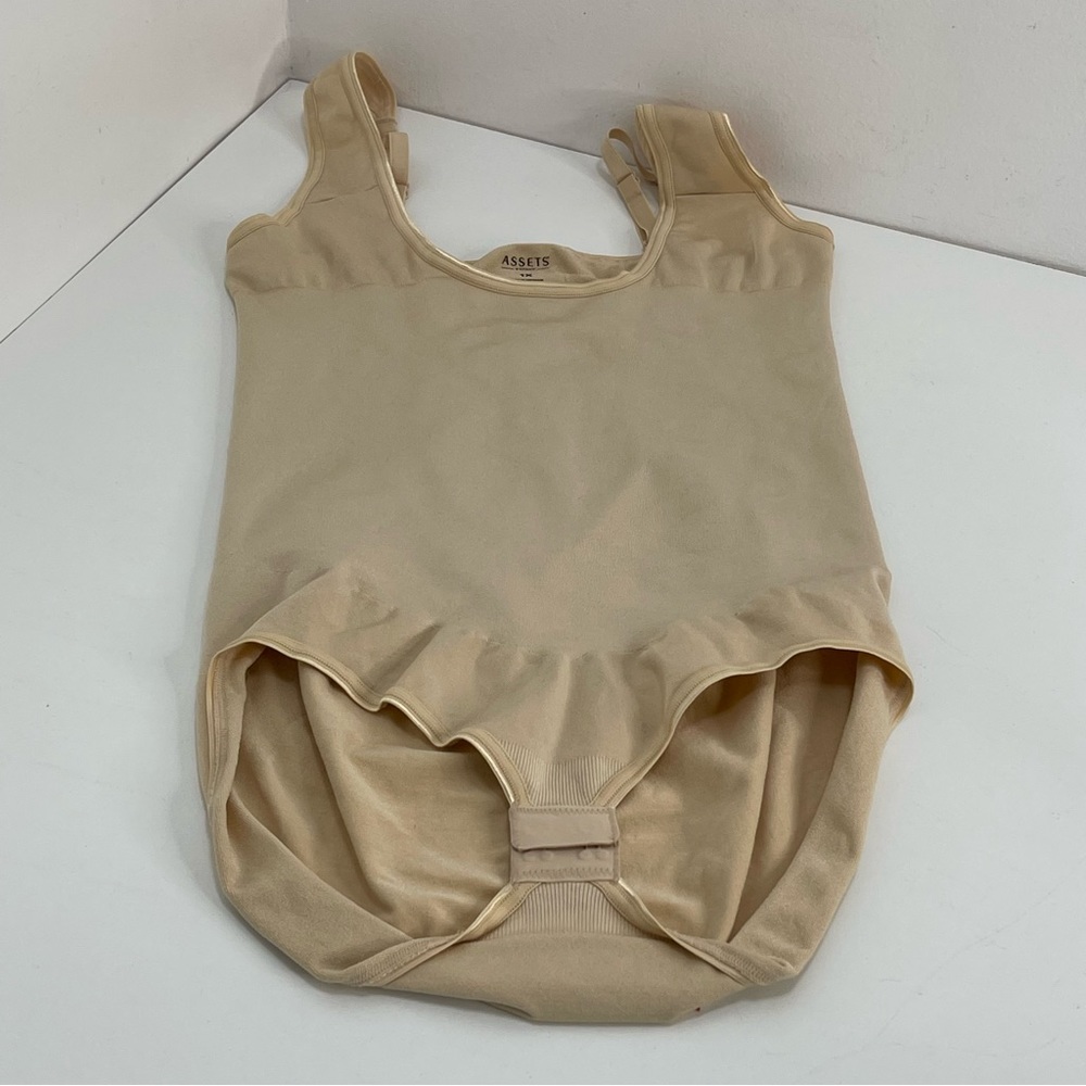Assets by Spanx Brief Bodysuit Open Bust
